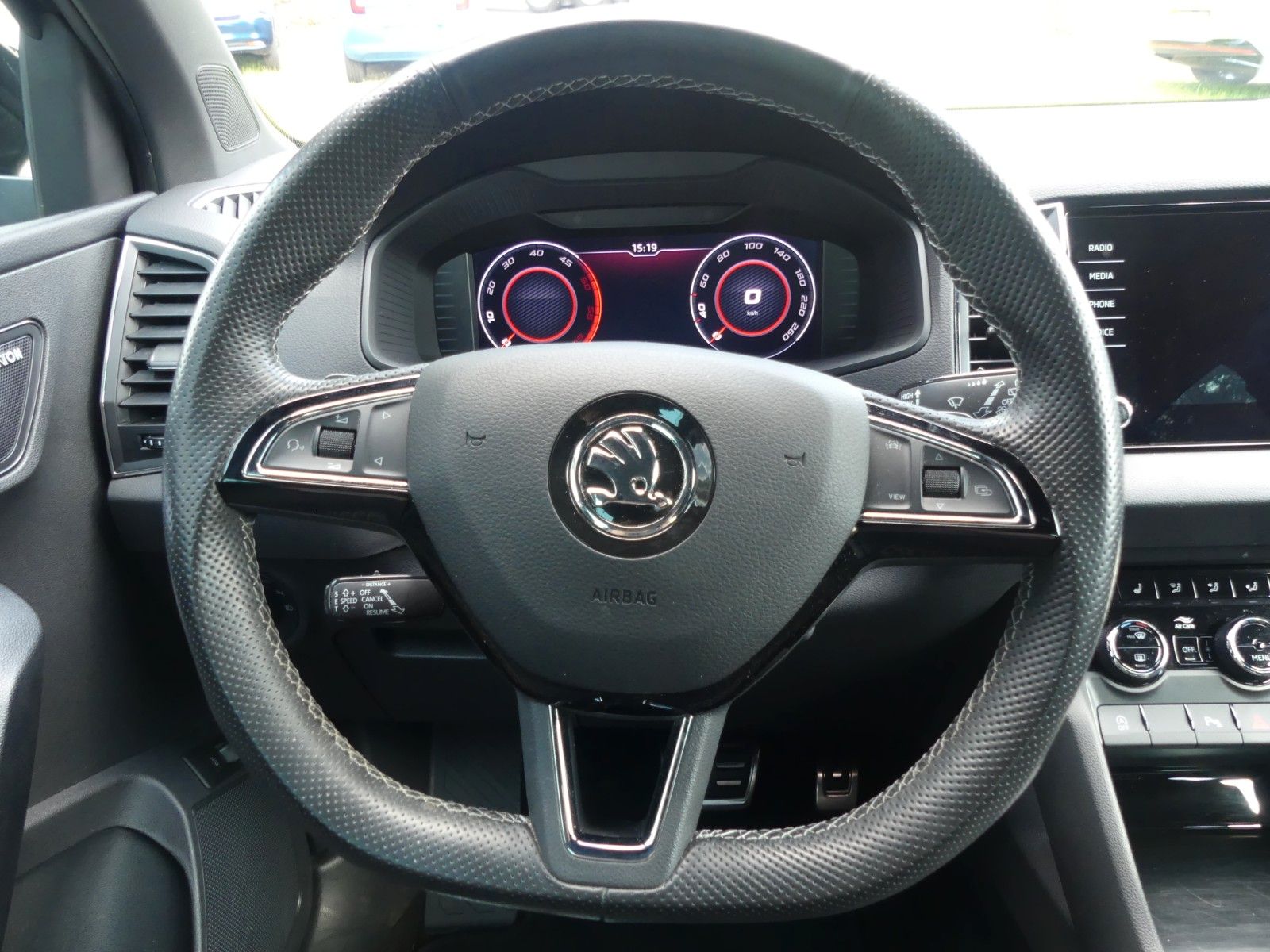 Skoda Karoq Sportline 4x4, Canton, LED, AHK, RF Kamera