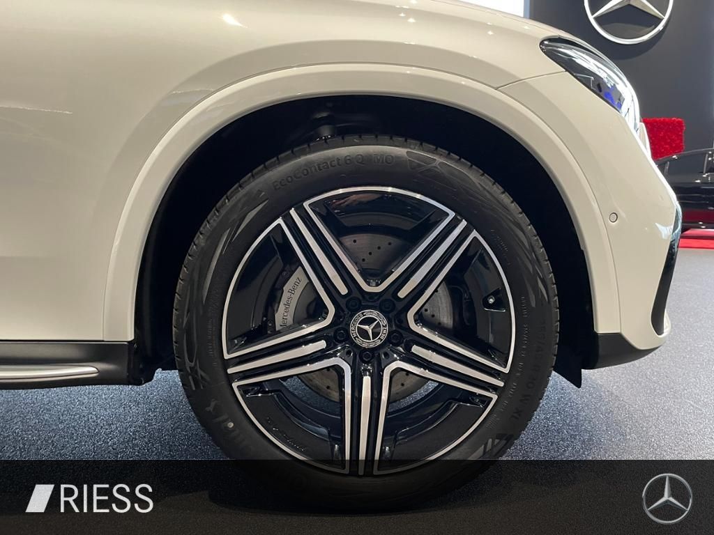 Mercedes-Benz GLC 200 d AMG+PANO+AHK+DIGI LIGHT+KEYL+DISTRONIC