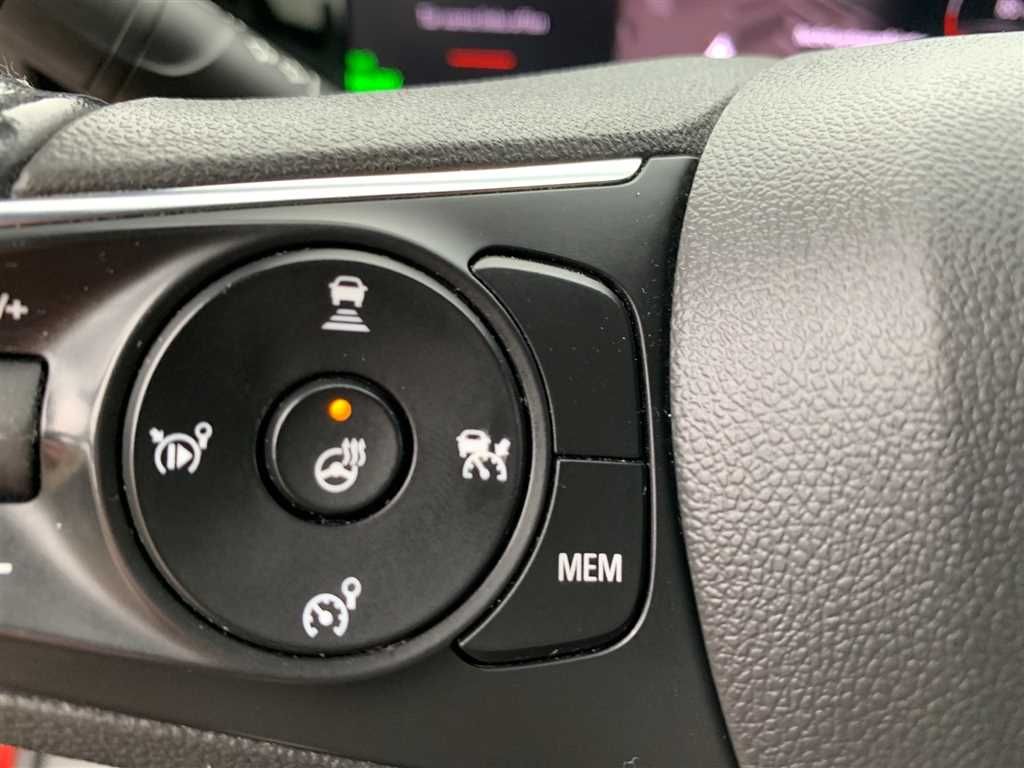 Opel Mokka -e Ultimate - Samsaru's Car Outlet