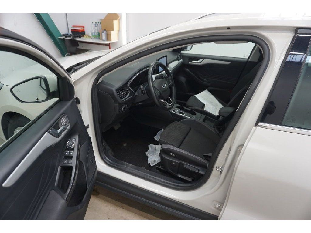 Ford Focus 2.0 EcoBlue - Samsaru's Car Outlet
