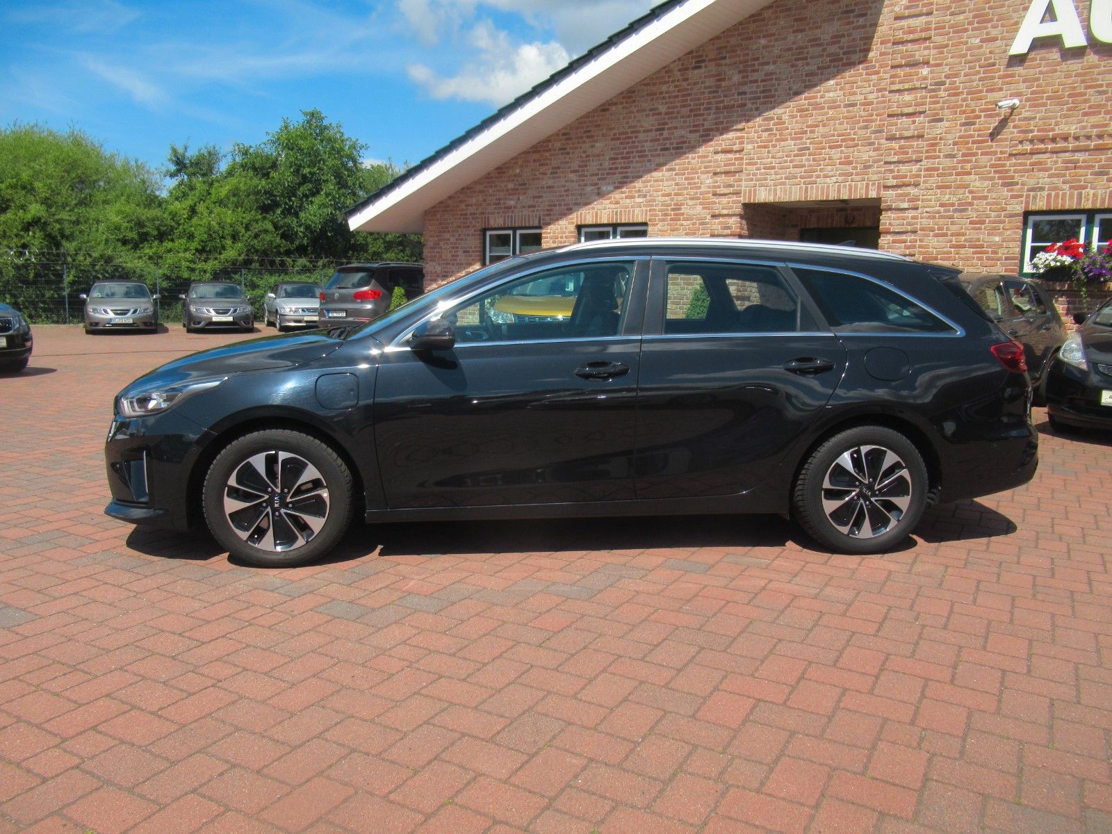 Kia cee'd SW 1.6 GDI DCT Spirit - Samsaru's Car Outlet