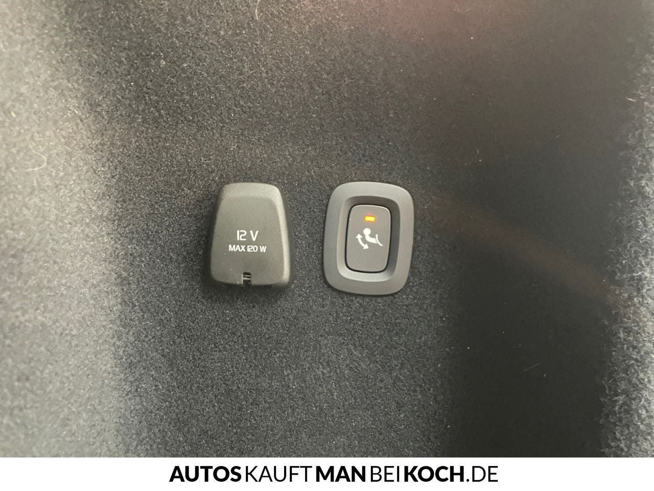 Volvo V60 T8 Plug-In AWD Plus Dark ACC H/K BLIS 360°