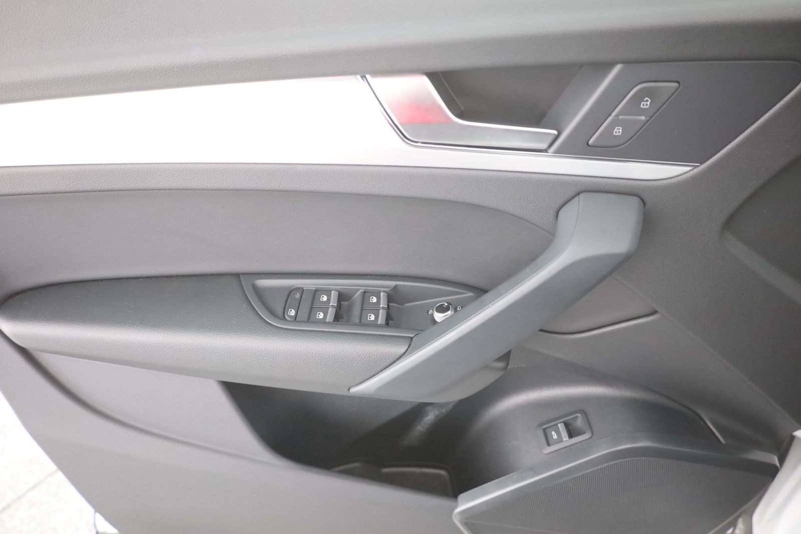Audi Q5 Sportback S-Line 45 TFSI quattro s-tronic - Samsaru's Car Outlet