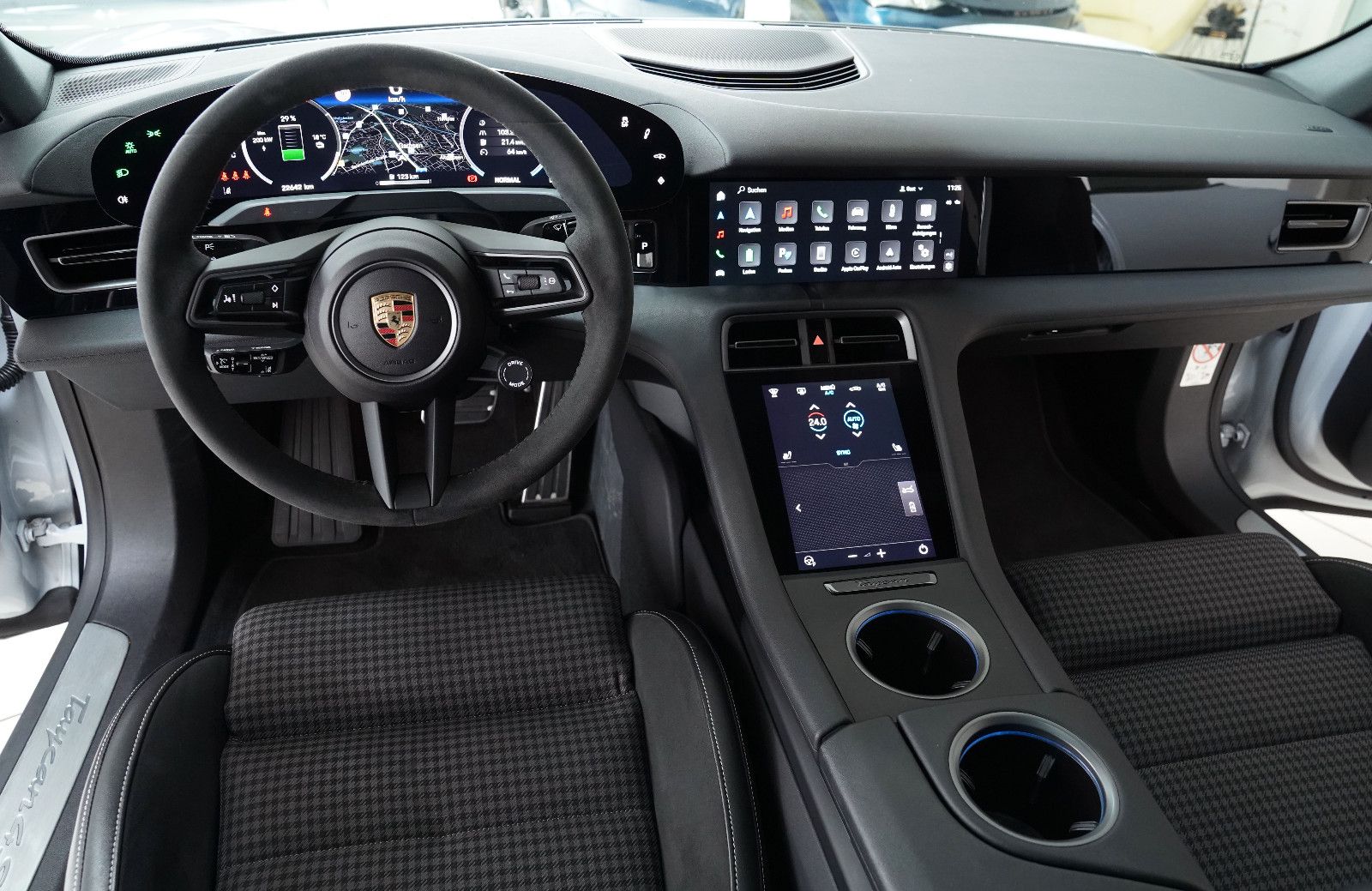 Porsche Taycan Cross Turismo 4S LCI Aero-Design BOSE Pan