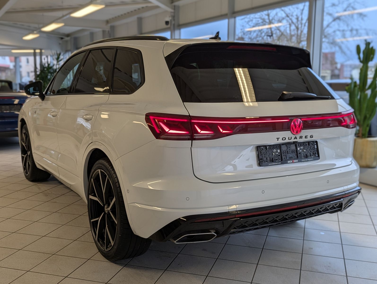 Volkswagen Touareg 3.0TDI 4M R-Line VOLL Black 22" UPE 114T