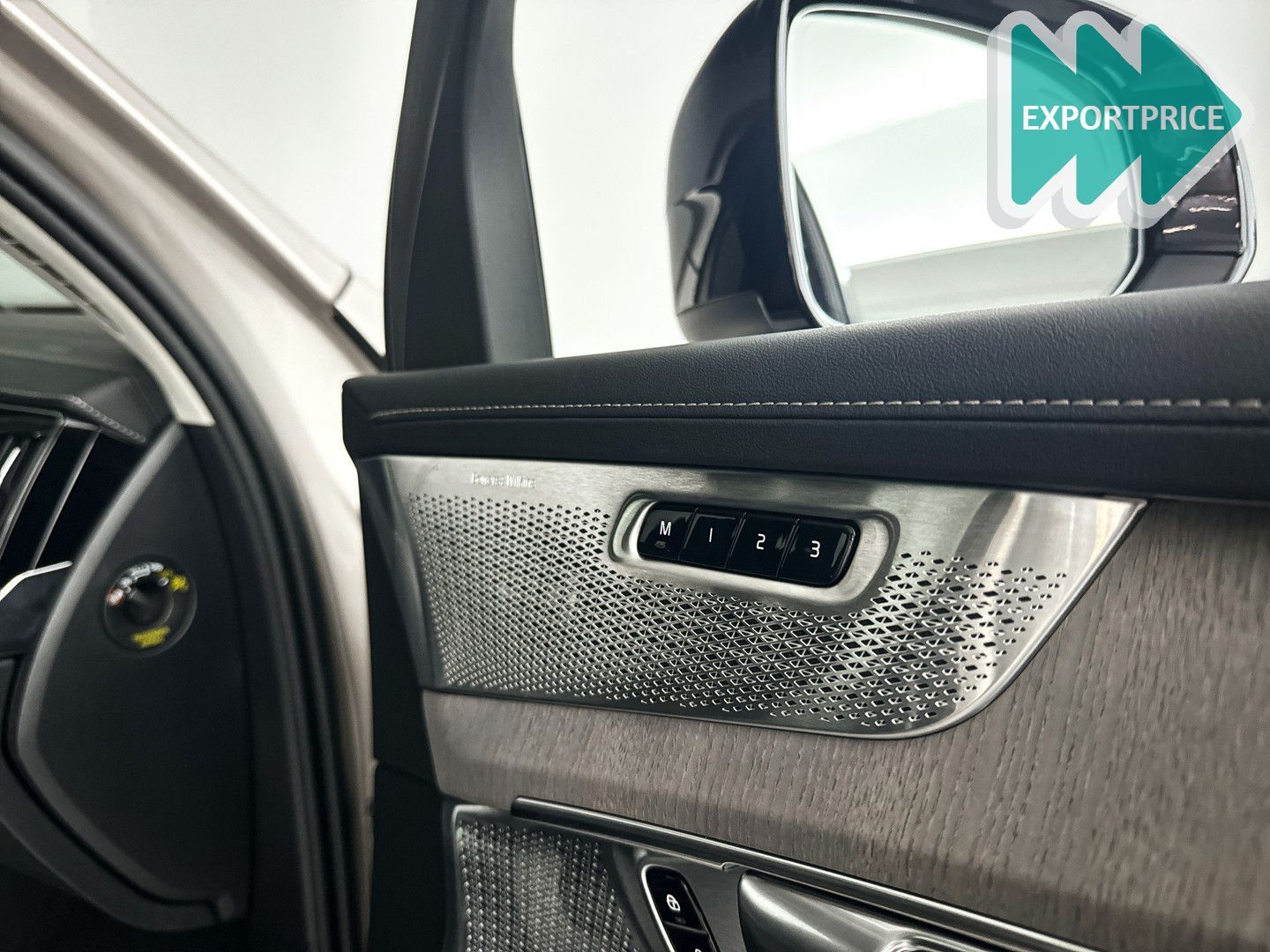 Volvo XC90 T8 Plug-in hybrid AWD Ultra Dark | panorama