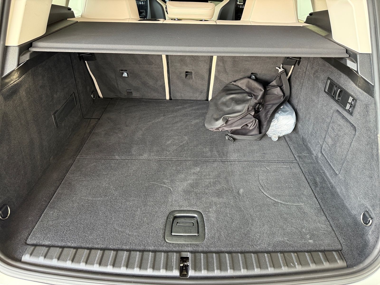 BMW iX40xDrive*LED*ACC*360*H&K*Leder*Atelier oyster*
