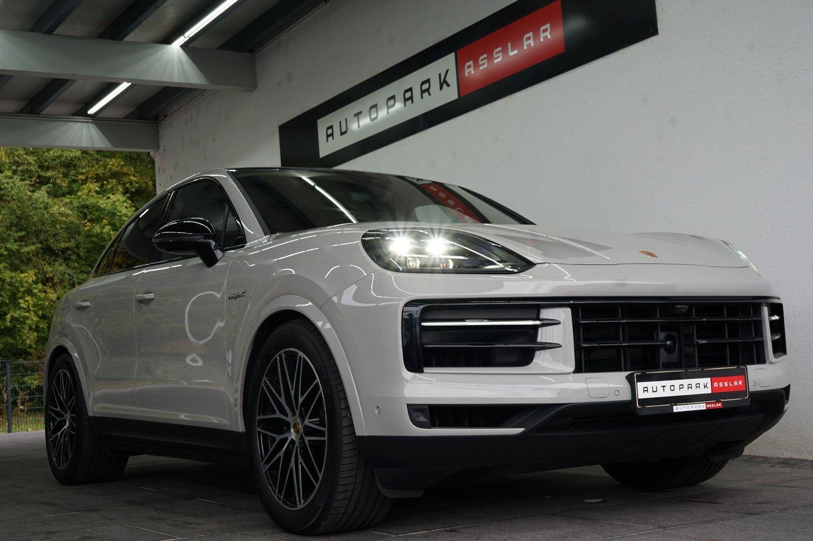 Porsche Cayenne Coupe E-Hybrid/Kreide/HUD/P-DISPLAY/AHK
