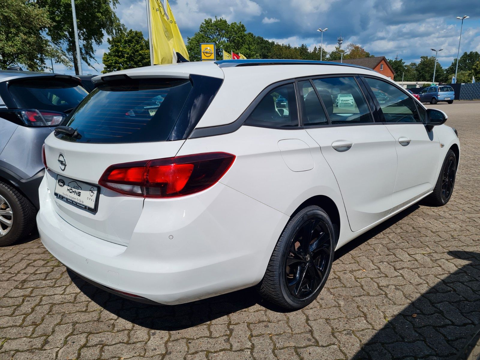 Opel Astra K Sports Tourer GS Line - Samsaru's Car Outlet
