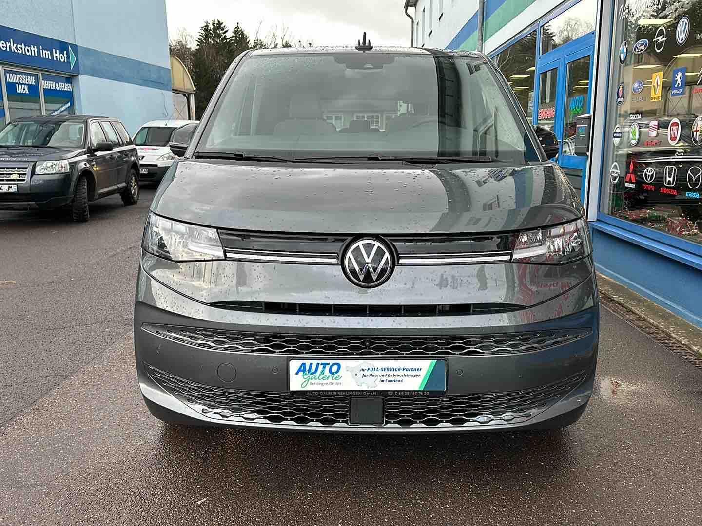 Volkswagen T7 Multivan 2.0 TDI Life - Samsaru's Car Outlet