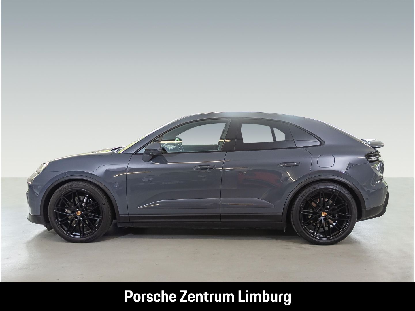 Porsche Macan 4S BOSE Luftfederung Panoramadach LED