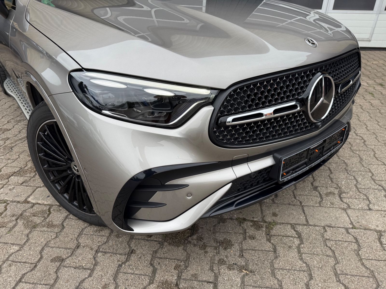 Mercedes-Benz GLC 300 de 4M/AMG/Air/HUD/Pano/Burm/360°/HAL