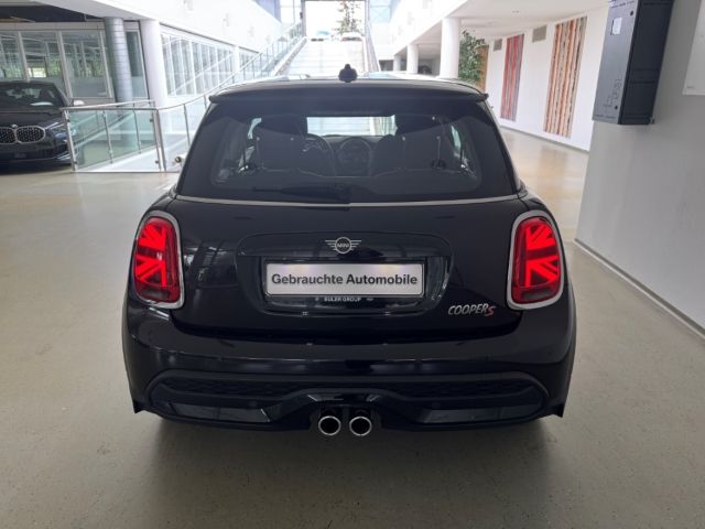 MINI Cooper S - Samsaru's Car Outlet