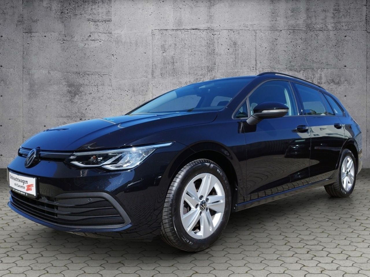 Volkswagen Golf VIII Variant Life 2.0 TDI DSG - Samsaru's Car Outlet