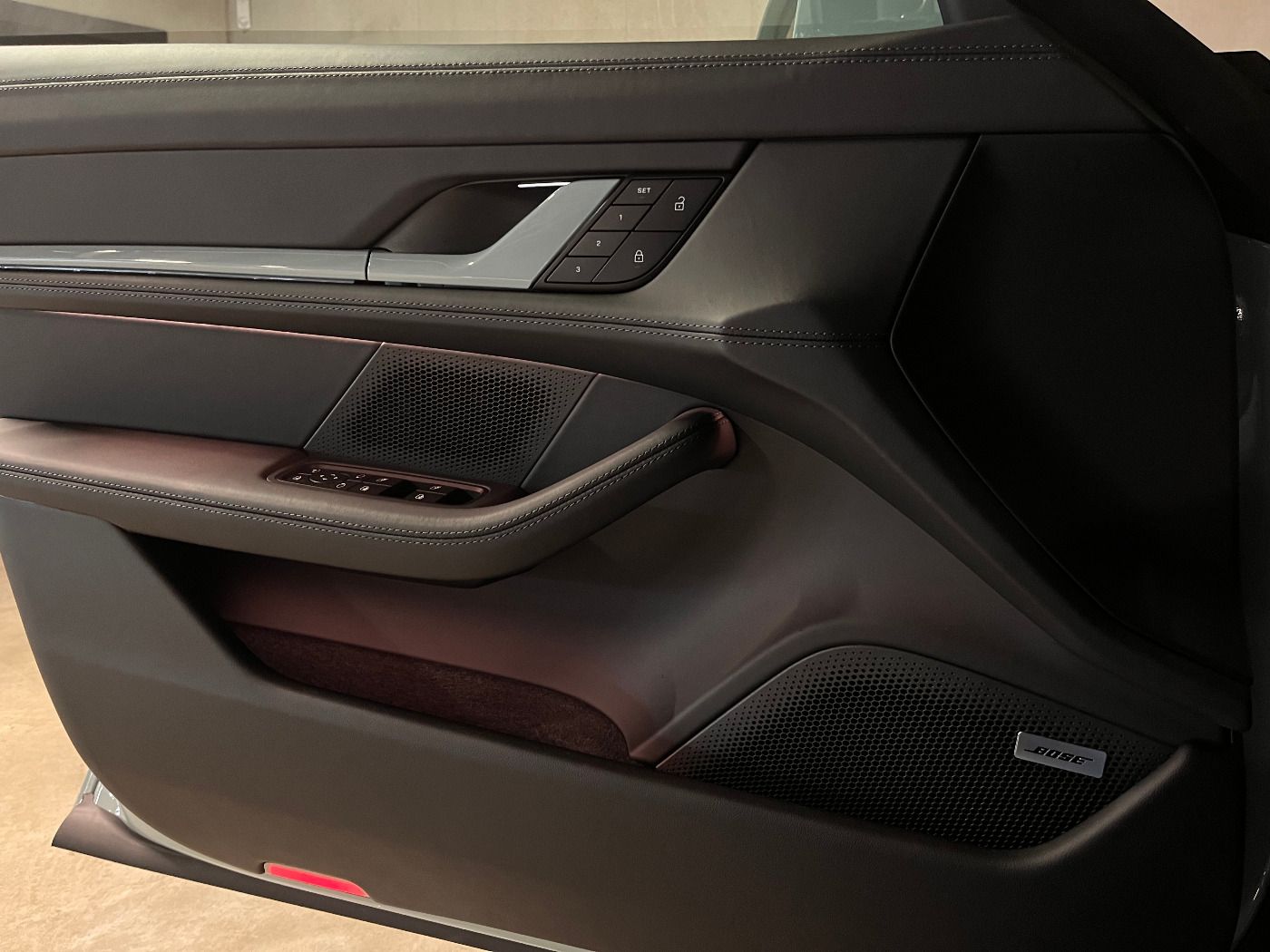 Porsche Taycan 4 Cross Turismo | InnoDrive |