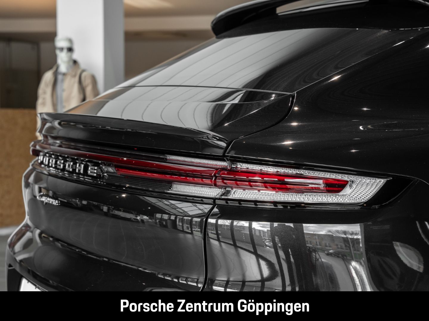 Porsche Cayenne E-Hybrid Coupe LED-Matrix Panoramadach