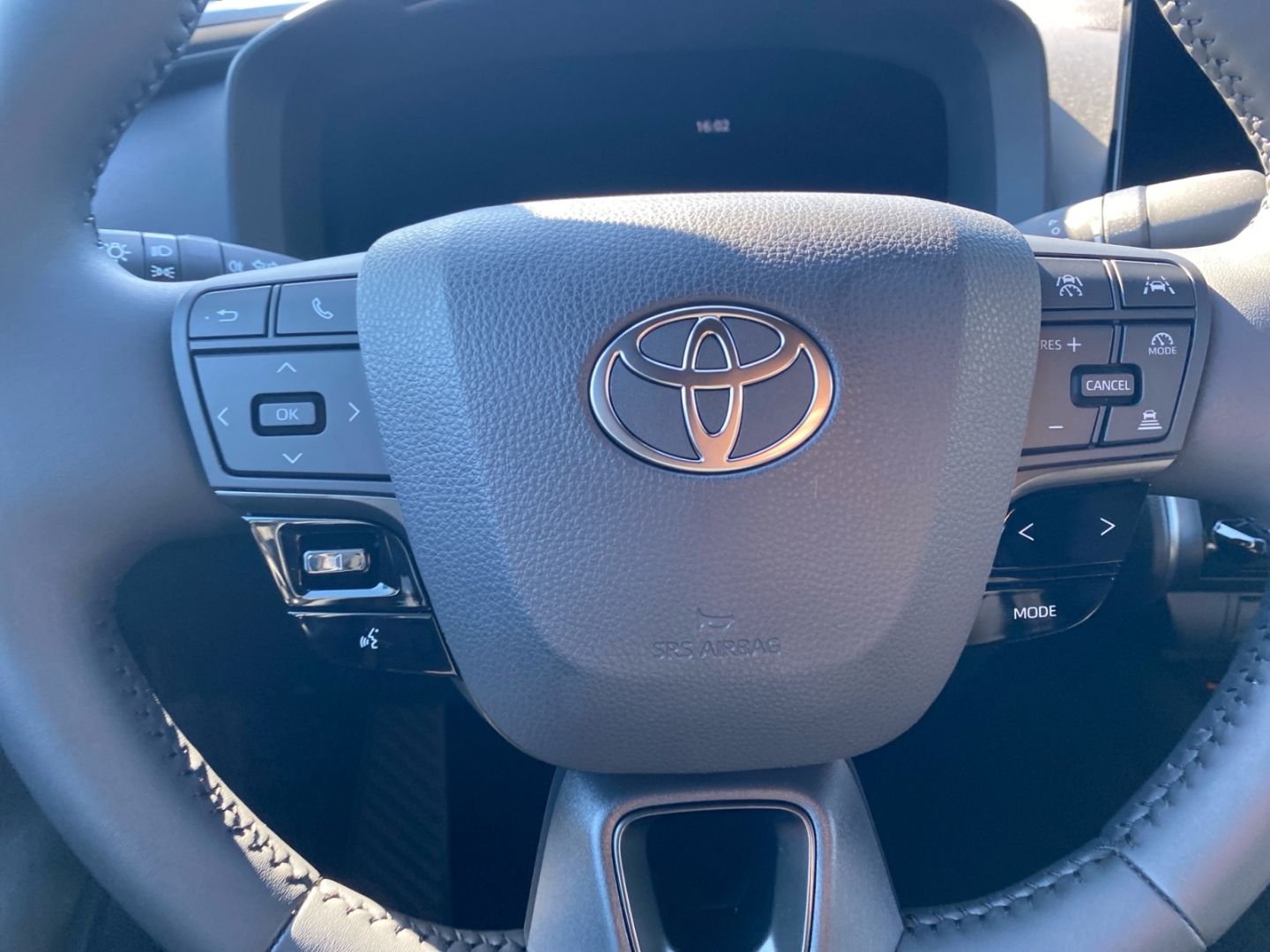 Toyota C-HR 1.8 Hybrid Teamplayer *LED*ACC*CAM*SHZ*PDC*