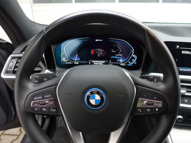 BMW 320e Touring Sport Line - Samsaru's Car Outlet