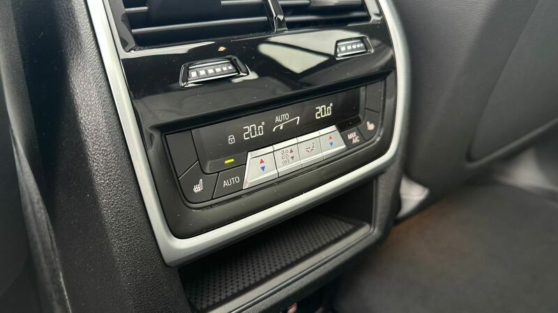BMW X5 xDrive50e M Sport Pro AHK LUFT INTEG ACC AUTO