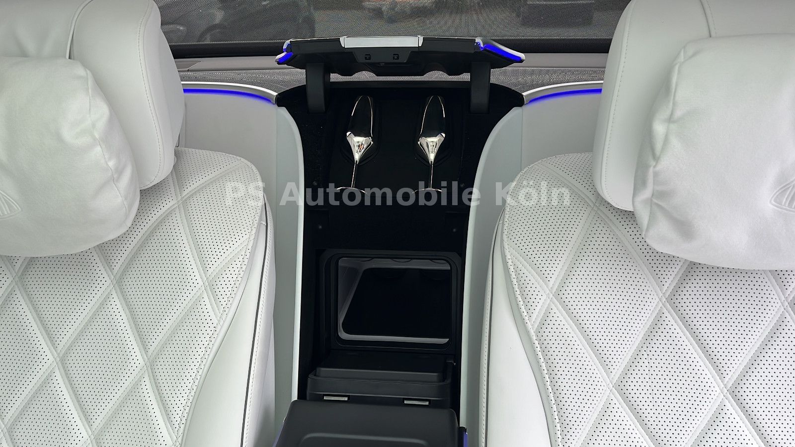 Mercedes-Benz Maybach 680 4M - Samsaru's Car Outlet