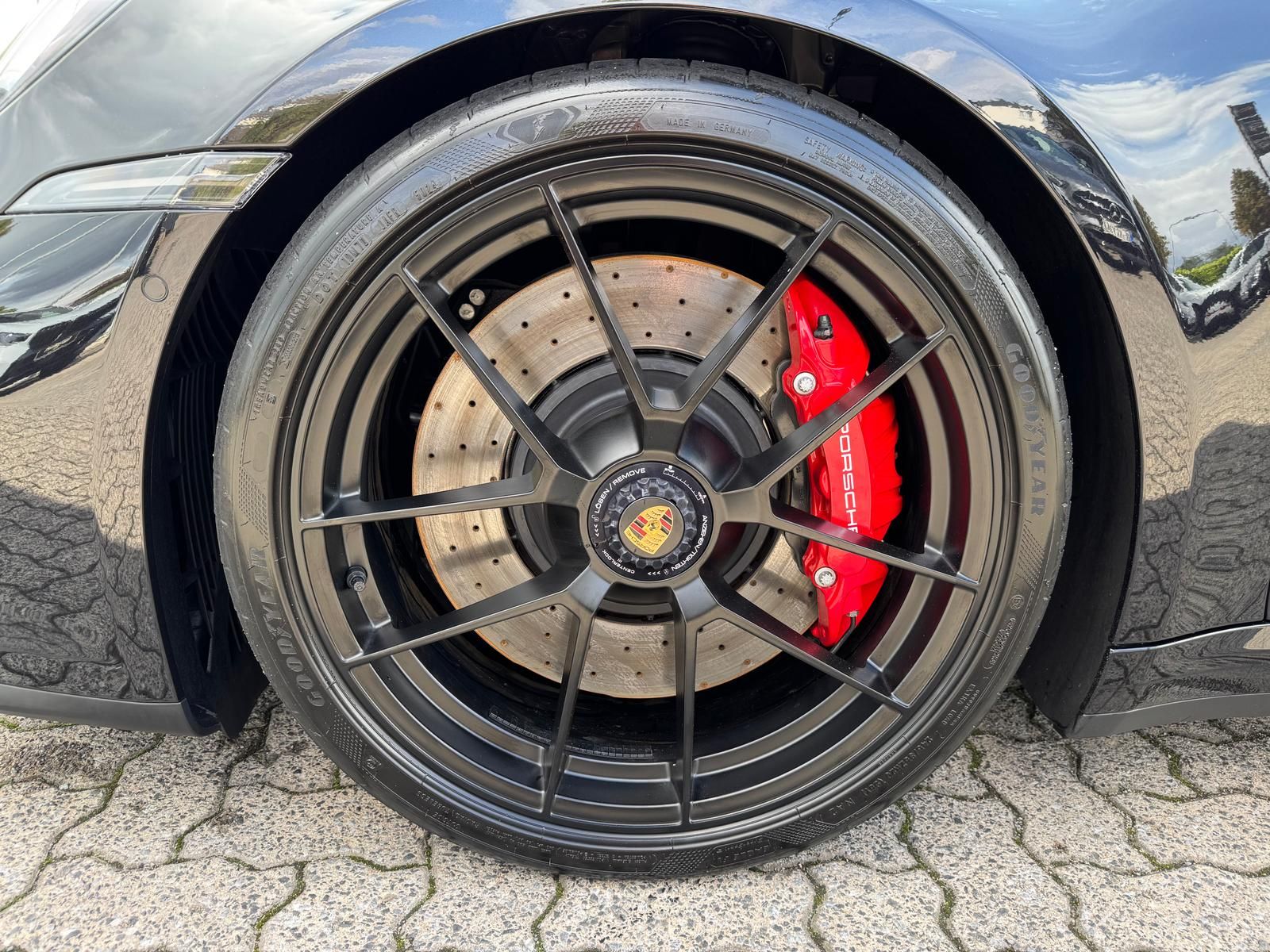 Porsche 992.2 4 GTS Cabriolet*HD-MATRIX*360°KAM*BOSE*