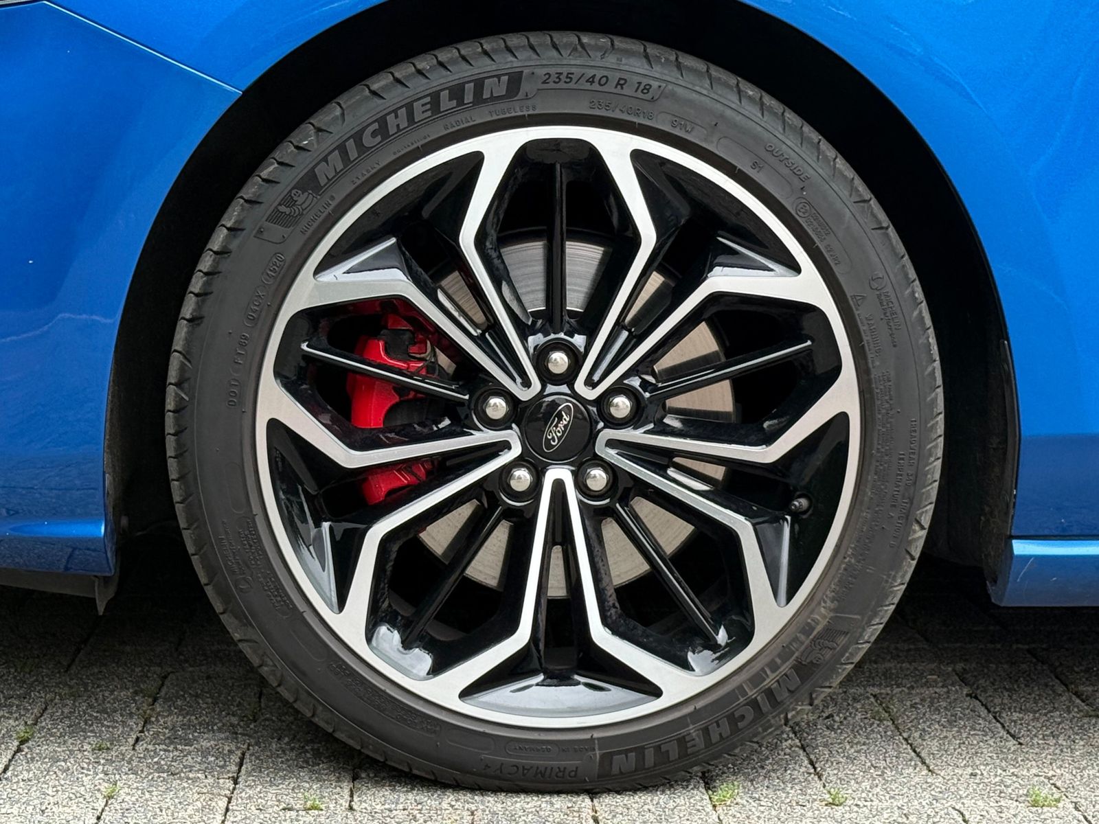 Ford Focus Tur. 1.5 EB Aut. ST-Line X - Samsaru's Car Outlet