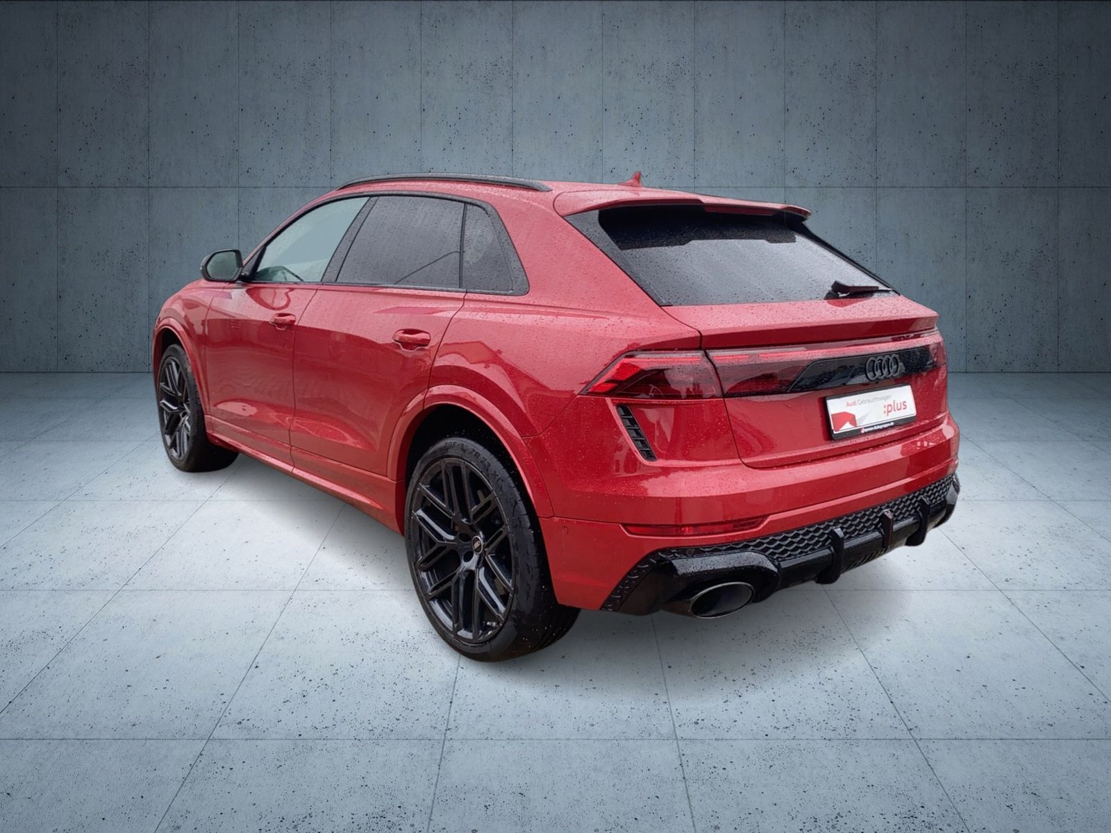 Audi RS Q8 SUV performance tiptr. Vmax305 PANO HUD 23