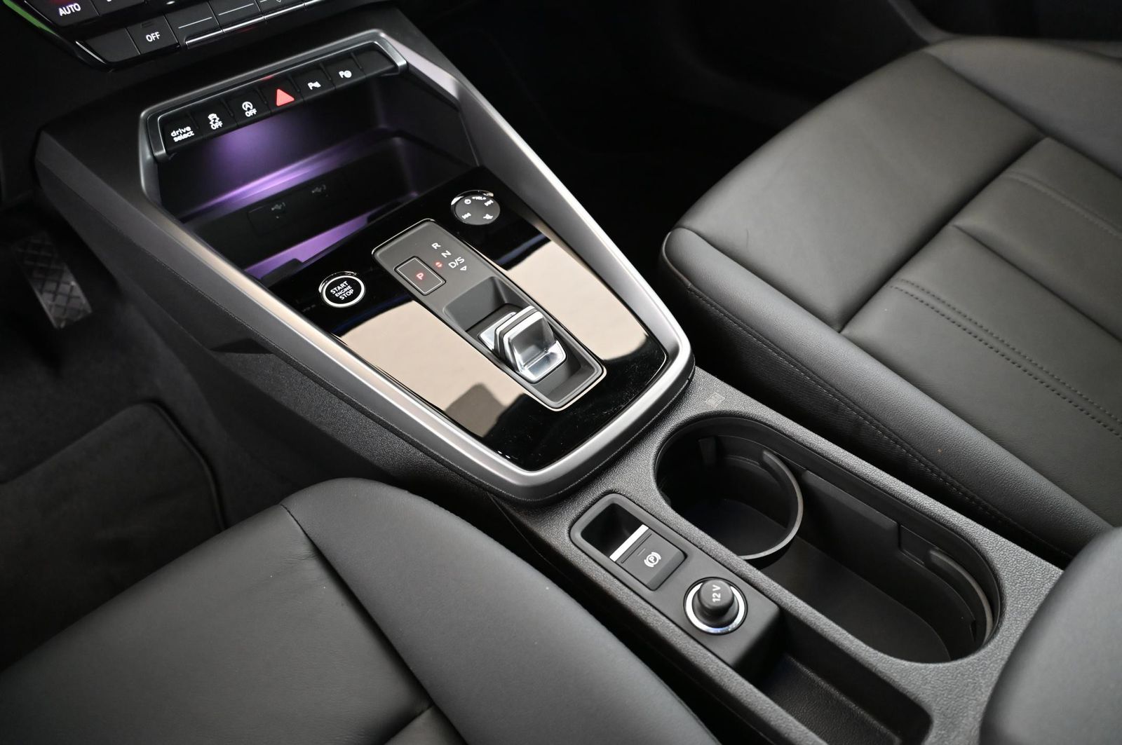 Audi A3 Sportback 35 TFSI Design-Luxe MATRIX/MMI+/18