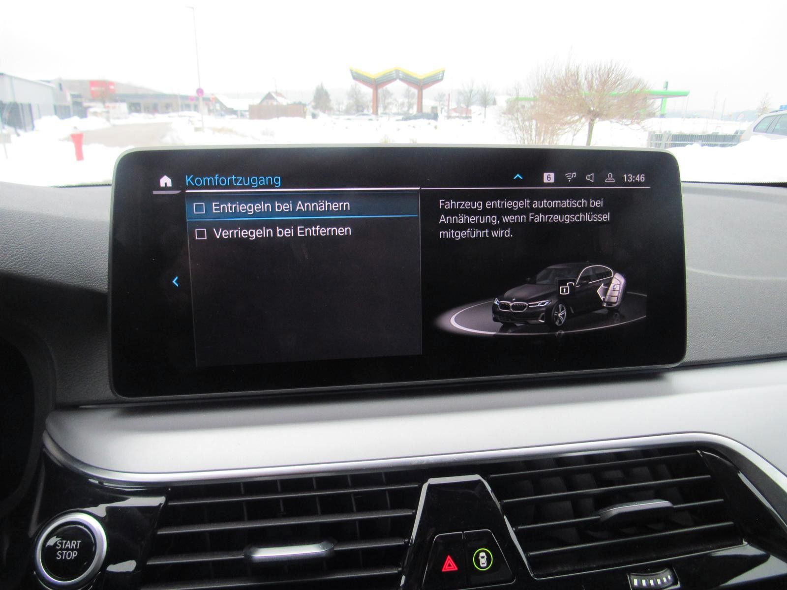 BMW 530e xDrive Limousine Laser, HUD, ACC, DAB, Hifi