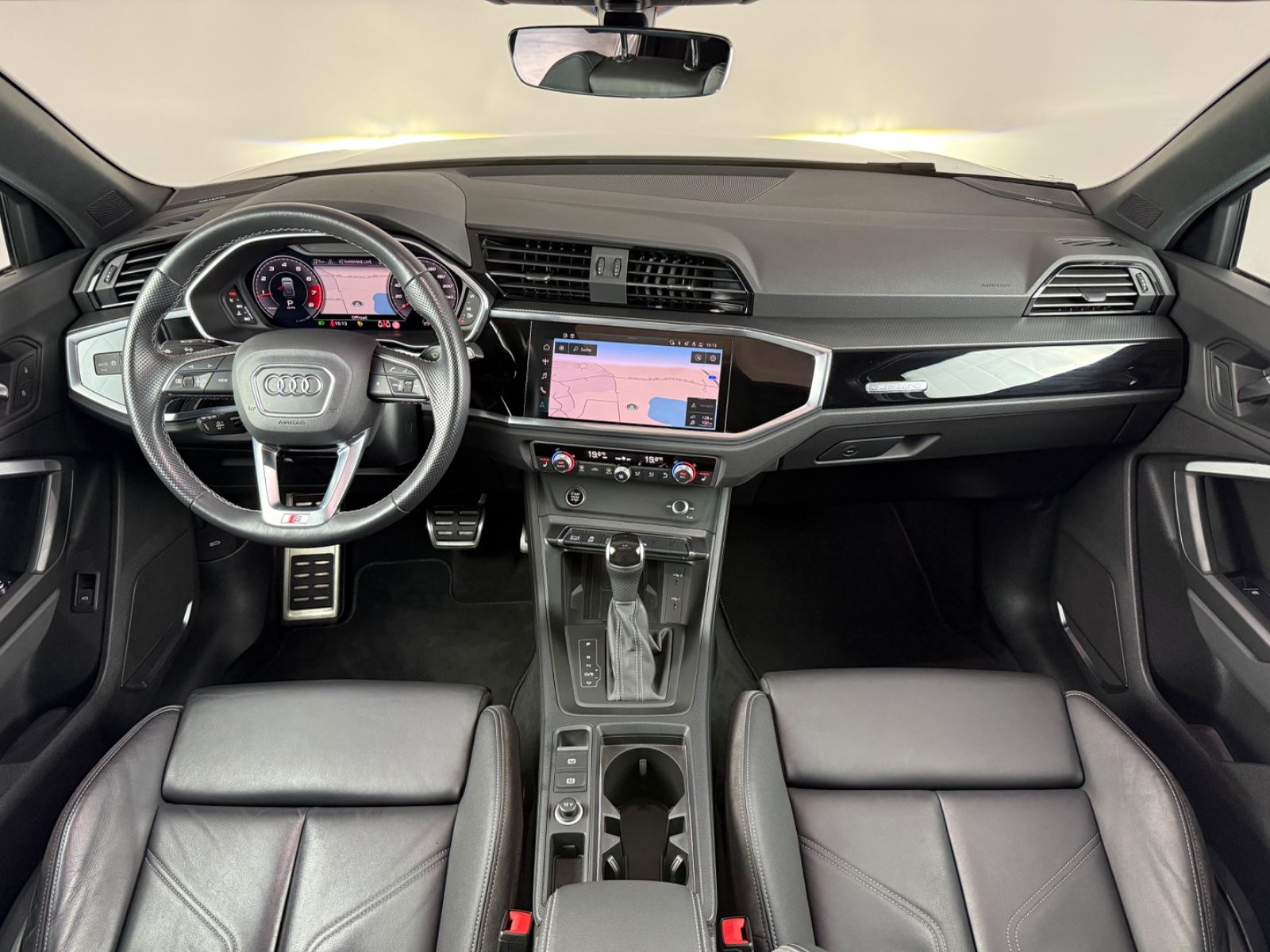 Audi Q3 Sportback 45 TFSI qu S line Pano B&O AHK ACC
