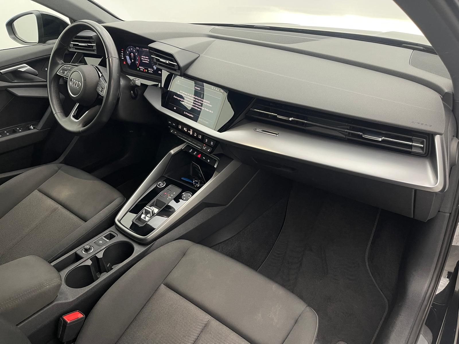 Audi A3 35 TFSI S Line *MATRIX*TEMP*B&O*KEYLESS*KAM*