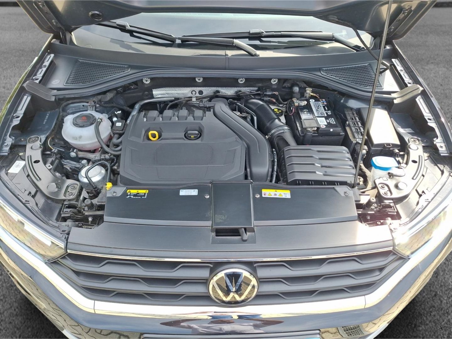 Volkswagen T-Roc 1.5 TSI EU6d Sport - Samsaru's Car Outlet