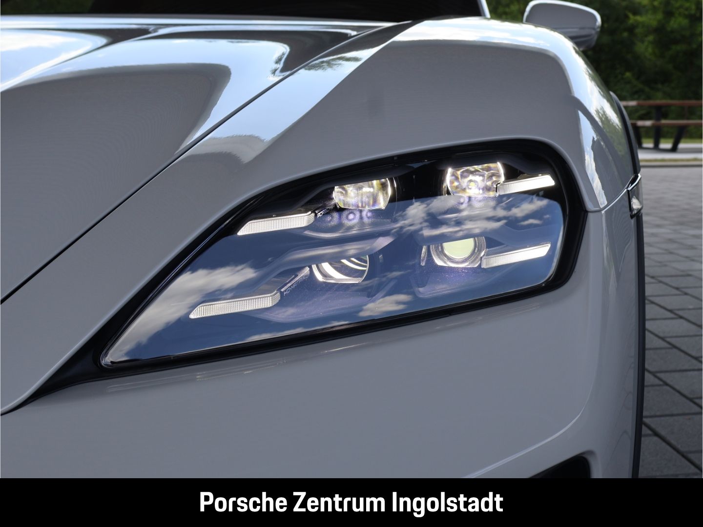 Porsche Taycan 4S Cross Turismo, 4+1 Sitze, SH 4x, Hinte