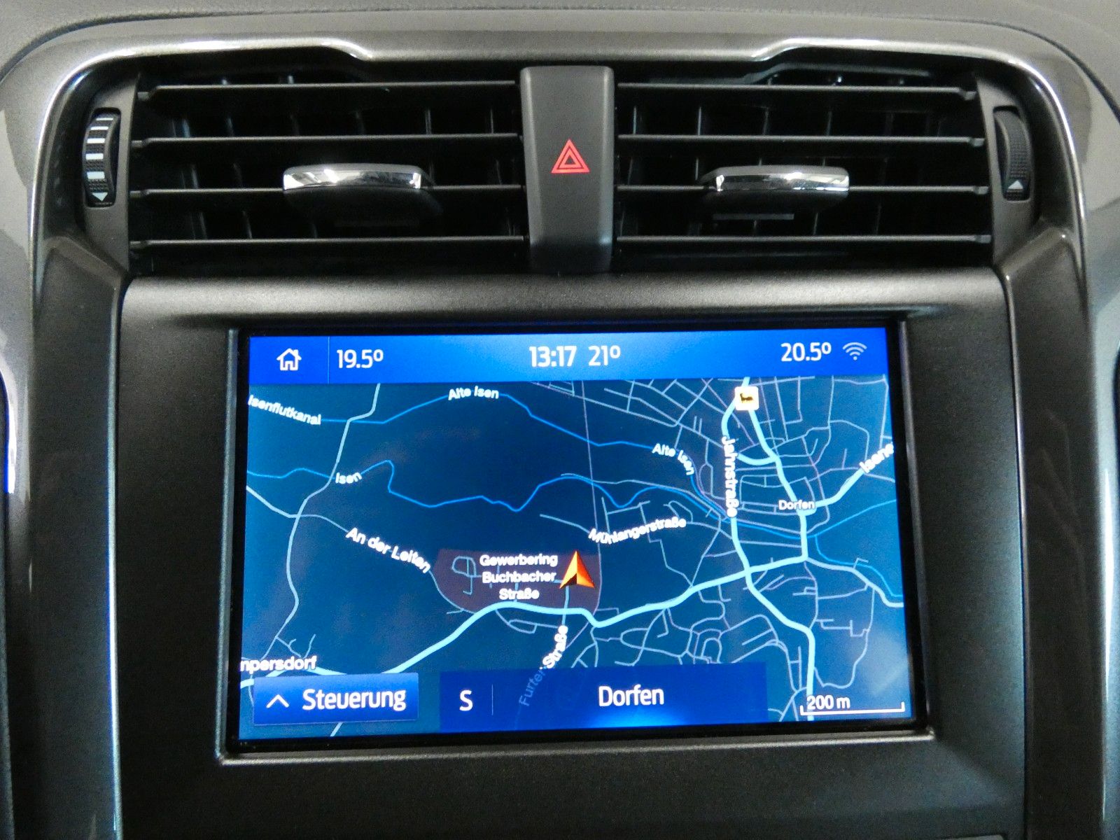 Ford Mondeo 2.0 Titanium - Samsaru's Car Outlet