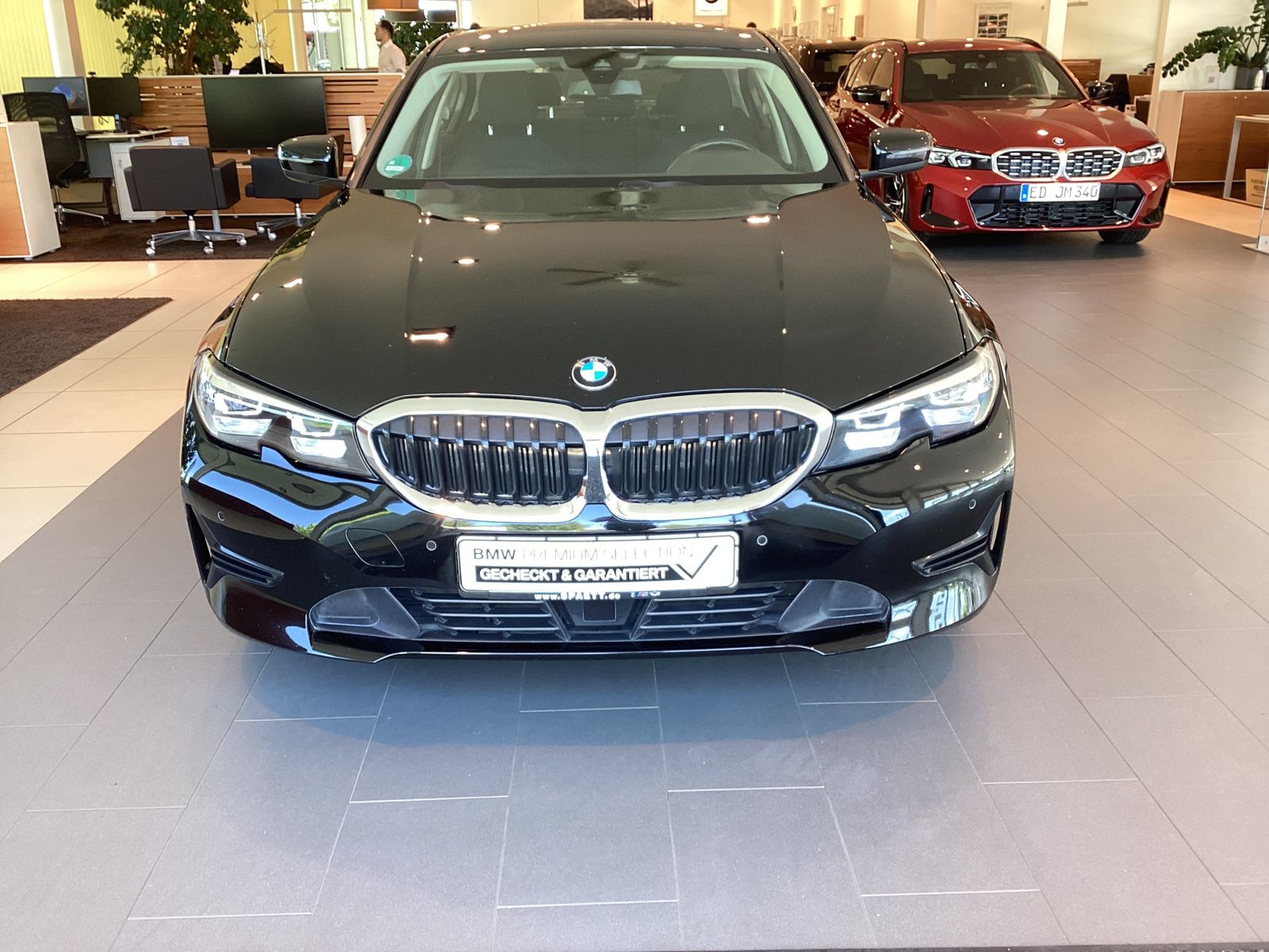 BMW 320d xDrive Limousine Advantage HiFi DAB WLAN