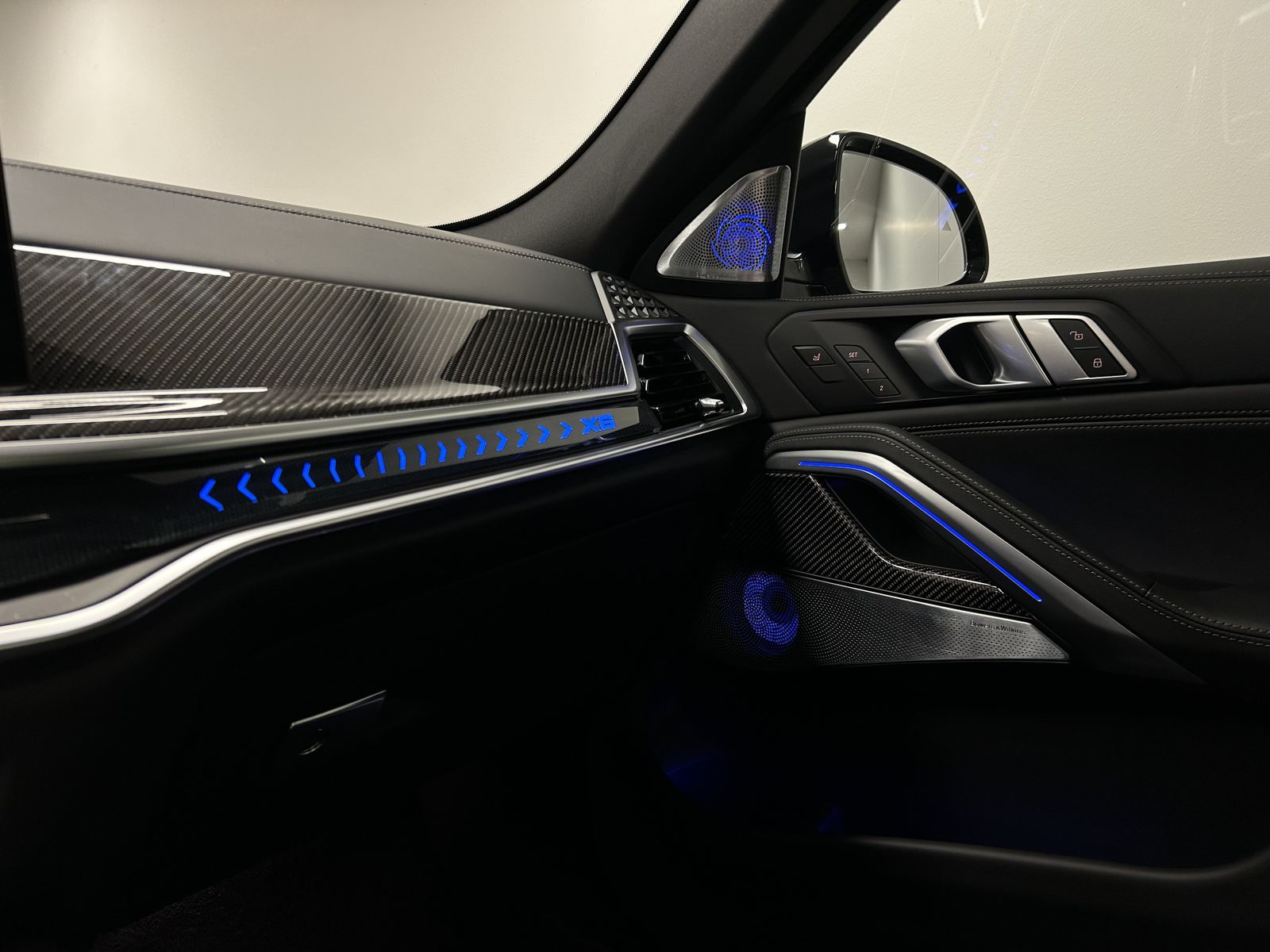 BMW X6 xDrive40d M Sportpaket Pro B&W Pano. AHK DAB