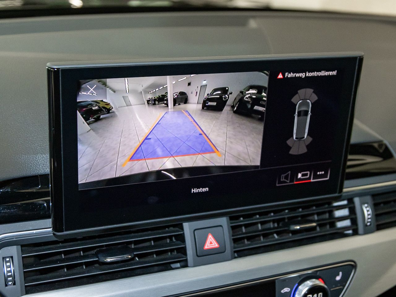 Audi A4 Avant 35 TFSI advanced S line - Samsaru's Car Outlet