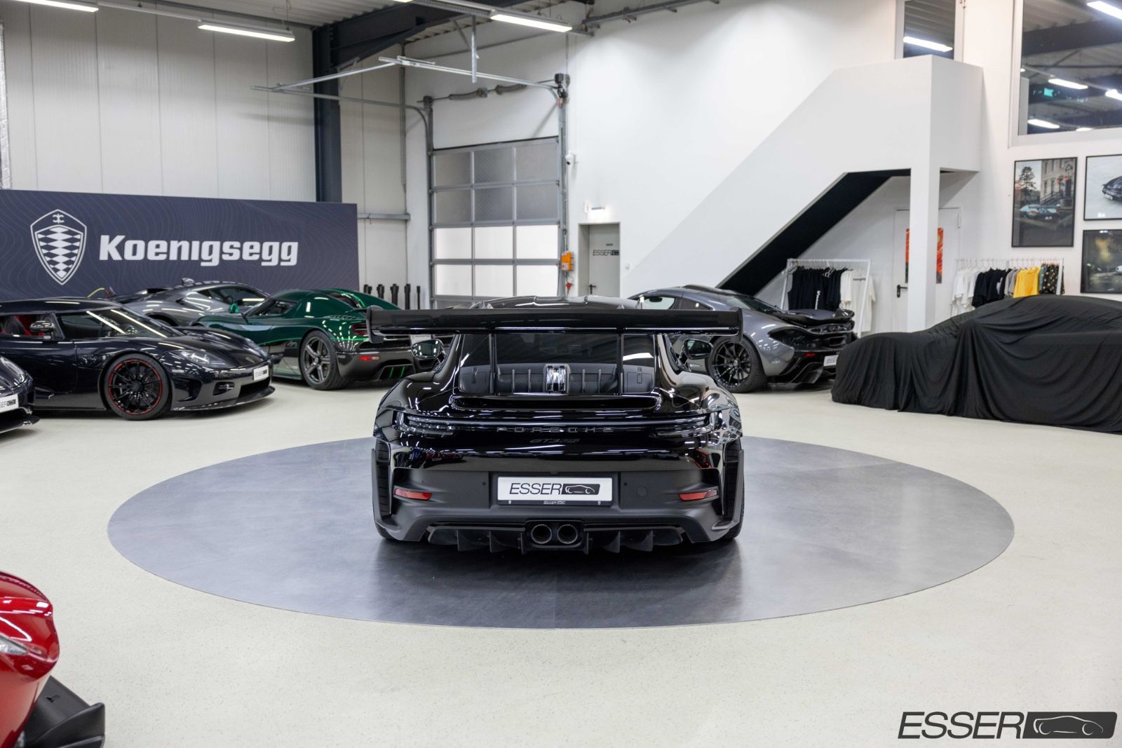 Porsche 992 GT3 RS - Samsaru's Car Outlet