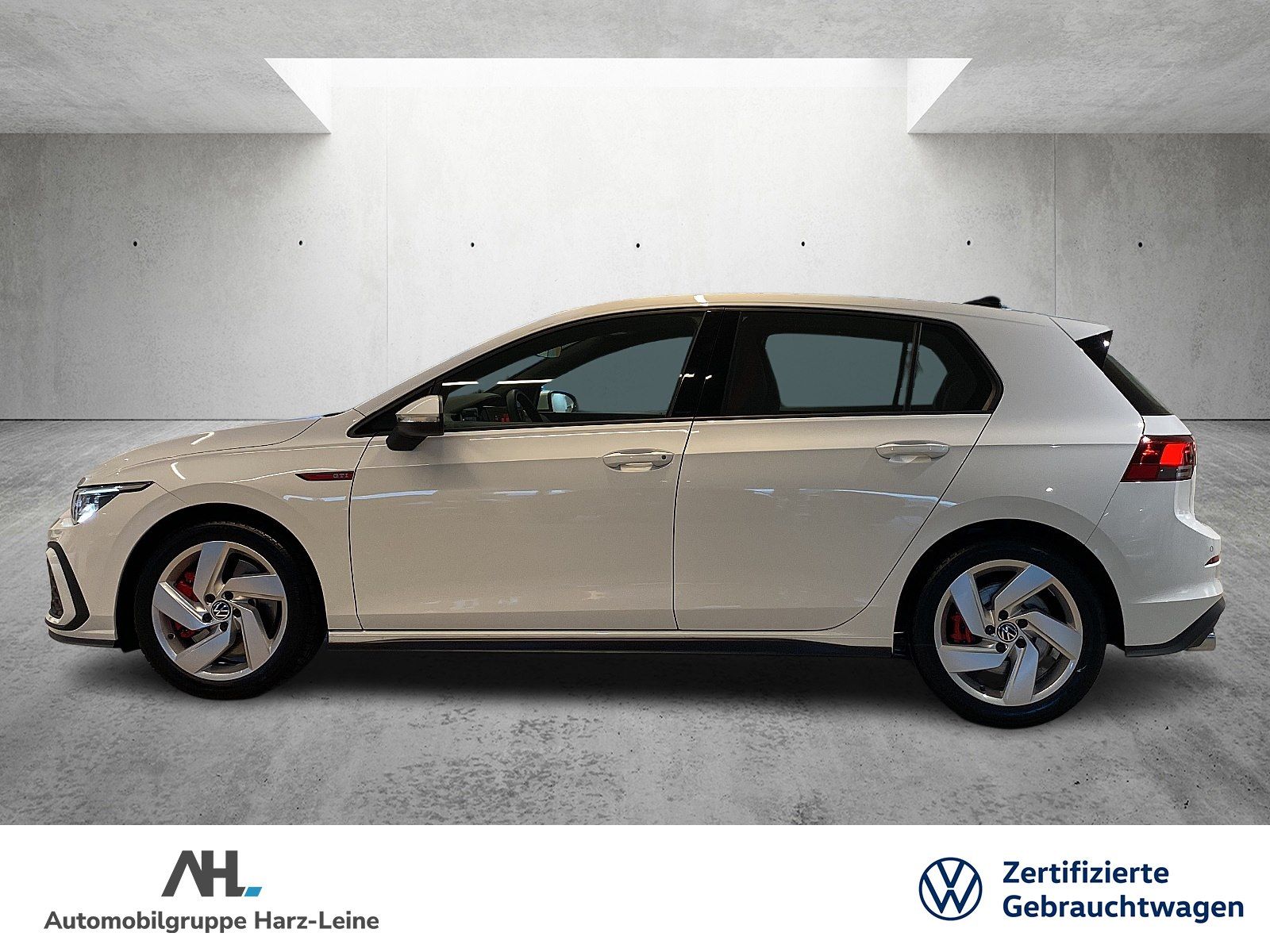 Volkswagen Golf GTI VIII 2.0 TSI DSG - Samsaru's Car Outlet