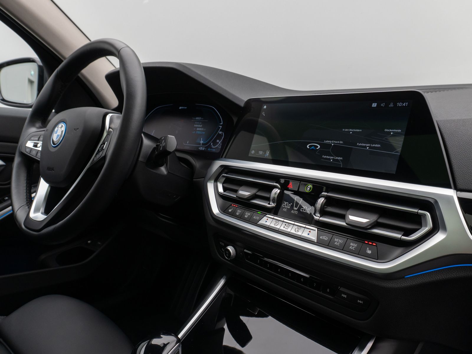 BMW 320e Sport Line - Samsaru's Car Outlet