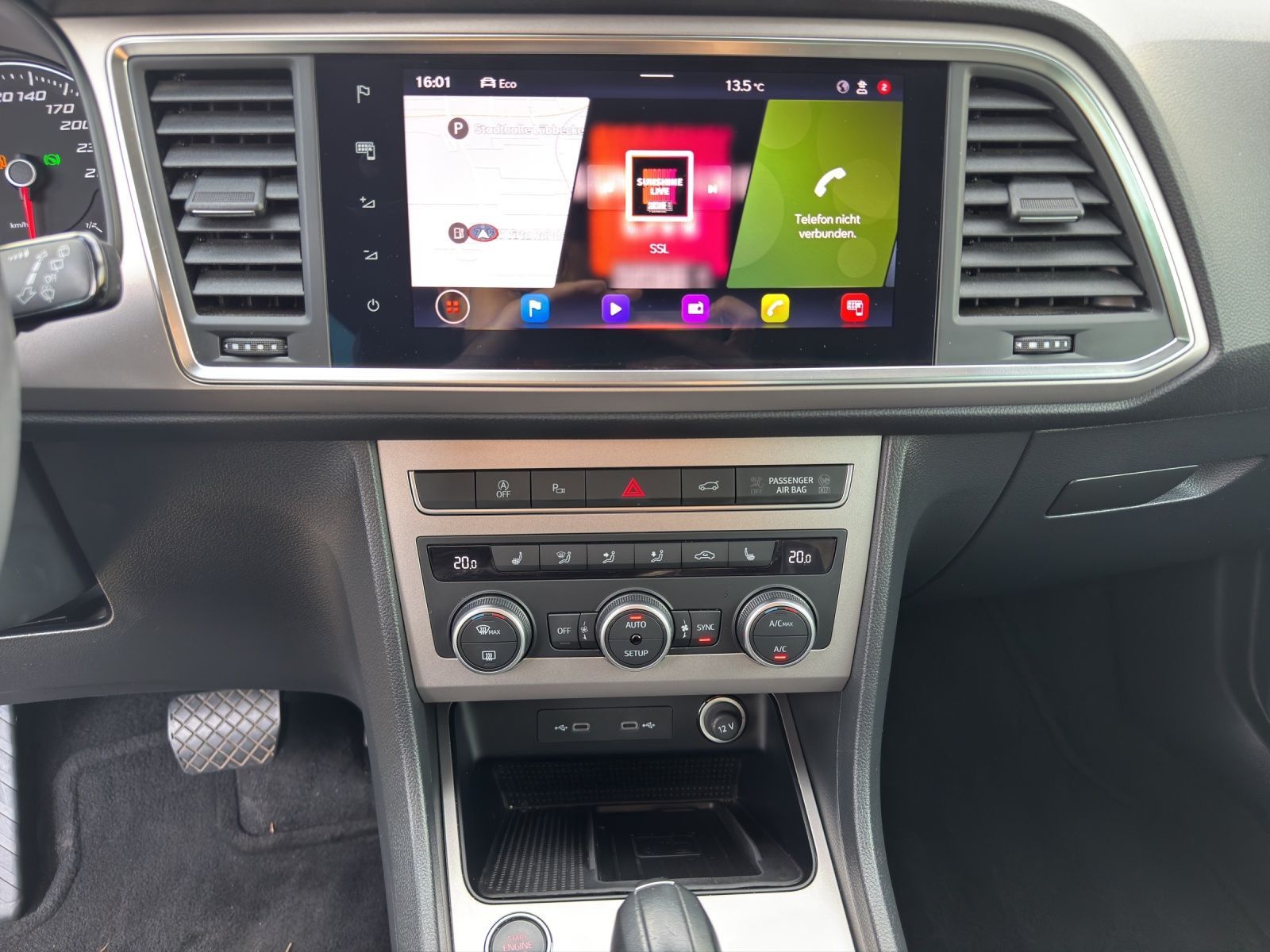 Seat Ateca 1.5 TSI Xperience AHK LED LM 18" Navi 360°
