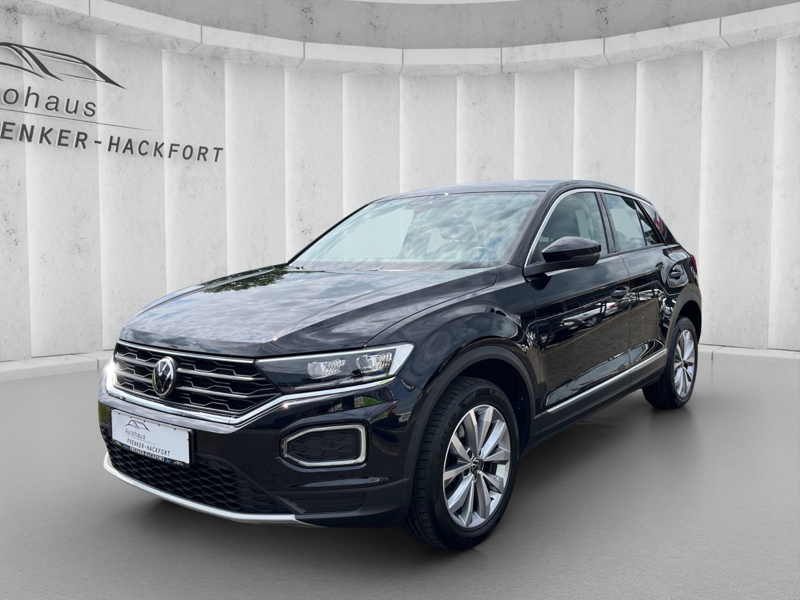 Volkswagen T-Roc Style 2.0 TDI - Samsaru's Car Outlet