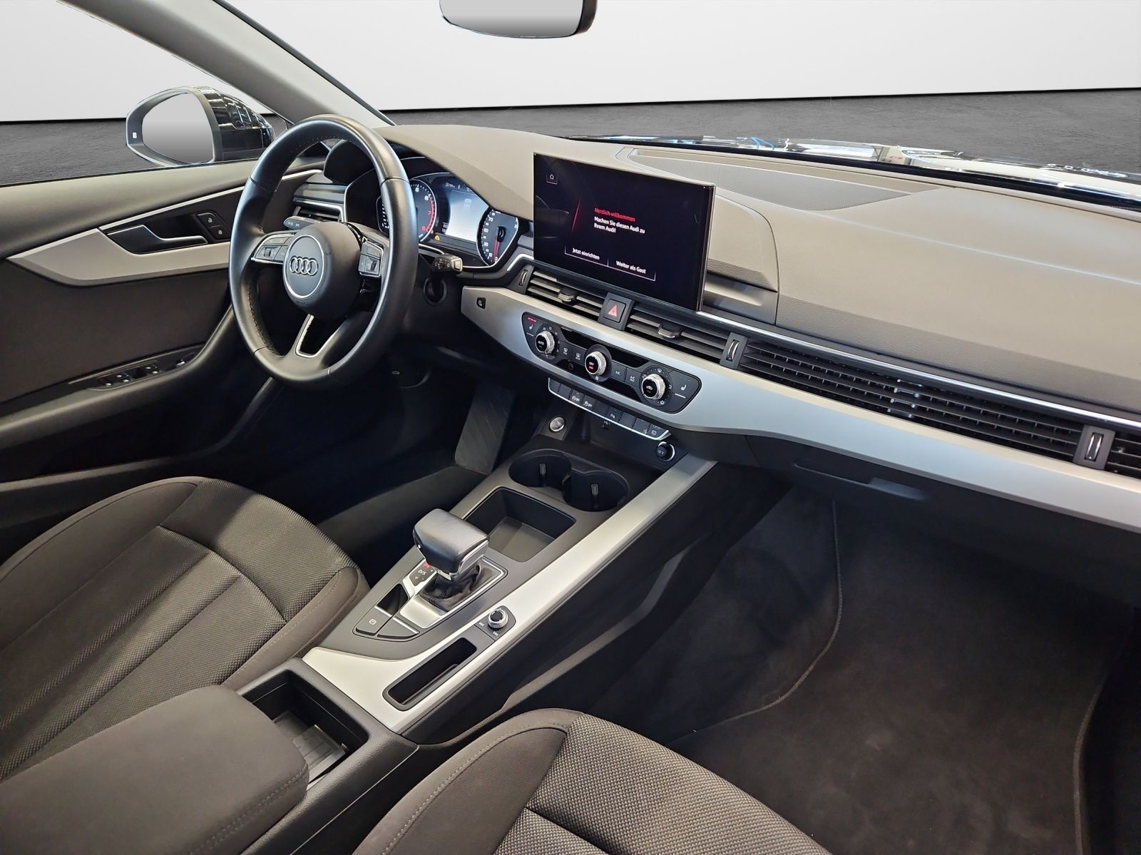 Audi A4 Avant 35 TFSI S tronic - Samsaru's Car Outlet