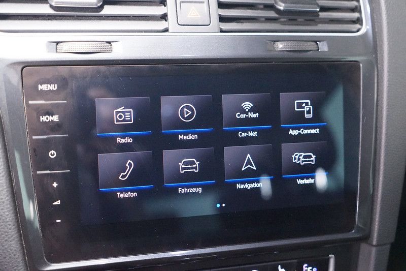 Volkswagen Golf 36 kWh Elektro - Samsaru's Car Outlet