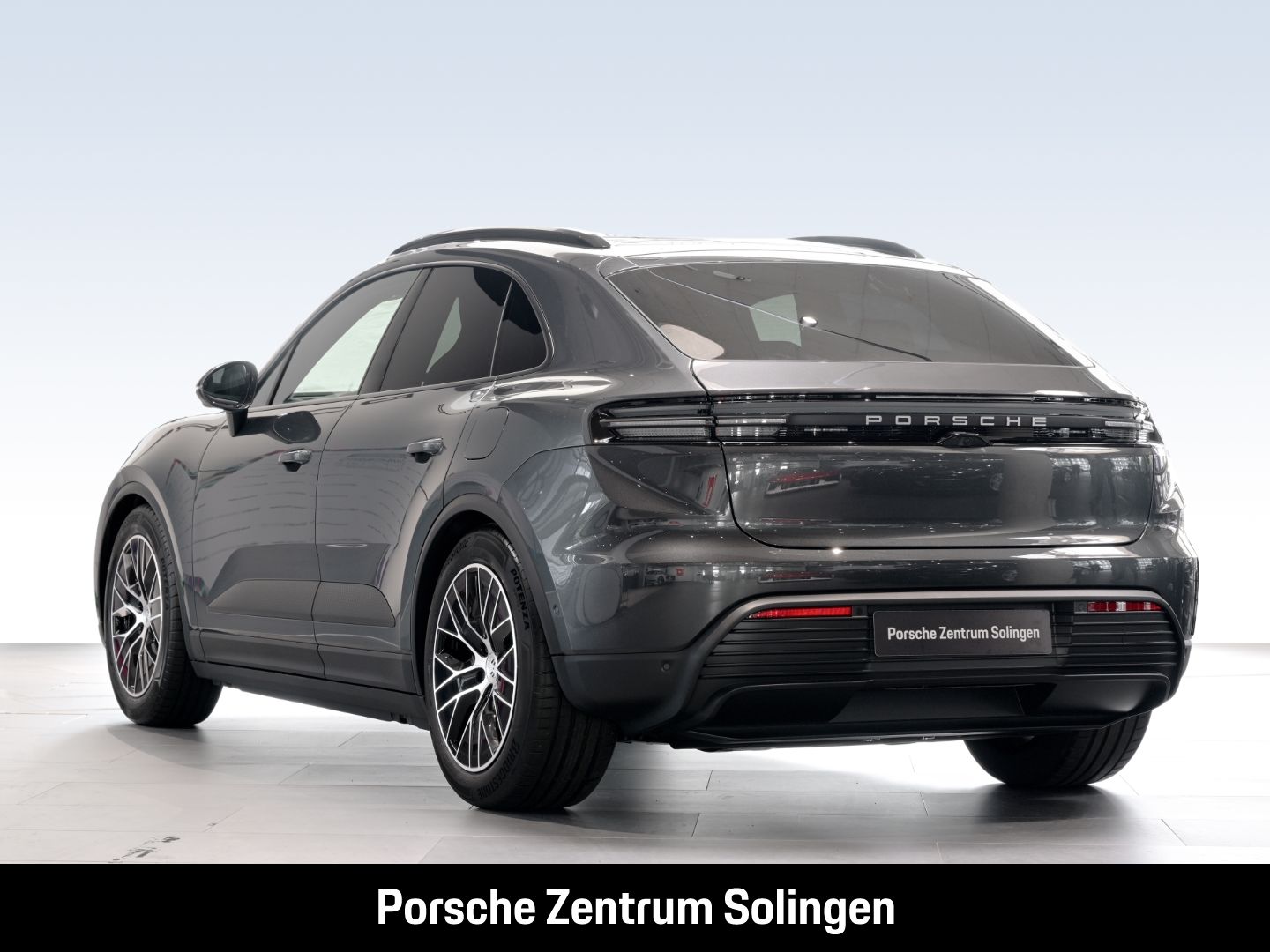 Porsche Macan 4 PANO PASM BOSE BeifahrerDP Surround