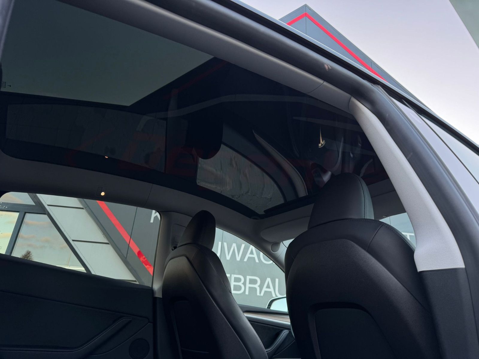 Tesla Model Y Performance Matrix AHK