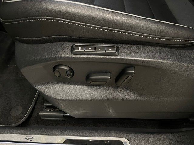 Volkswagen Tiguan1.4 TSI R-LINE E-HYBRID AHK+KEYLESS+LED+LE