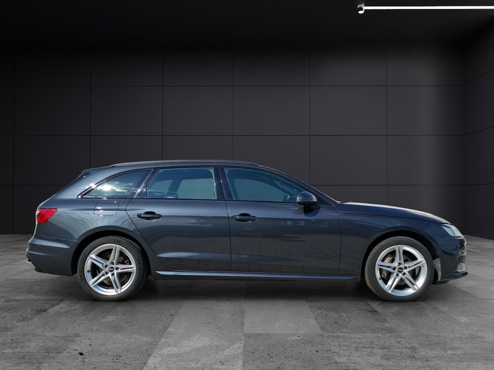 Audi A4 Avant 40 TDI advanced quattro S-tronic - Samsaru's Car Outlet