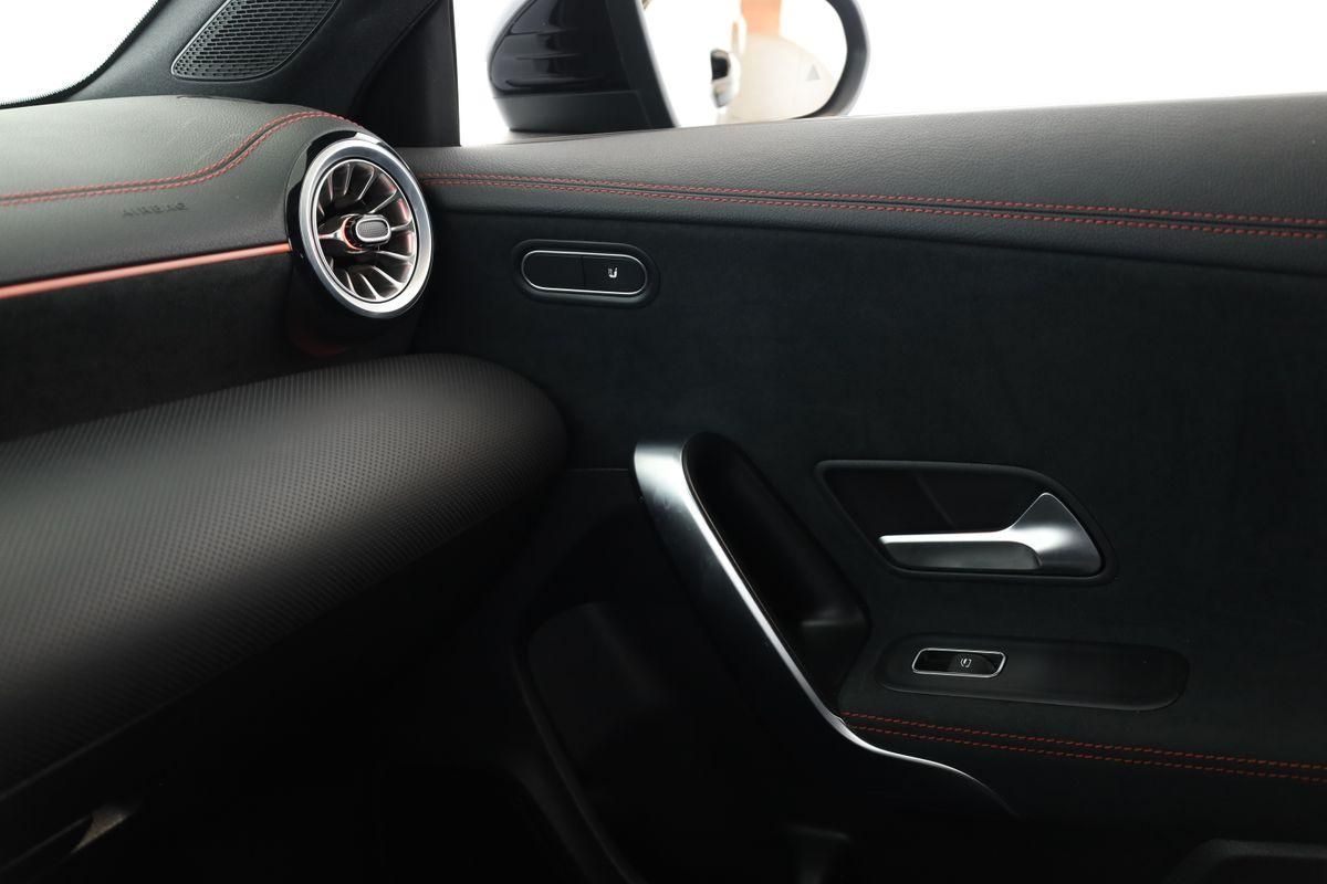 Mercedes-Benz CLA 220 d Shooting Brake 4M AMG - Samsaru's Car Outlet
