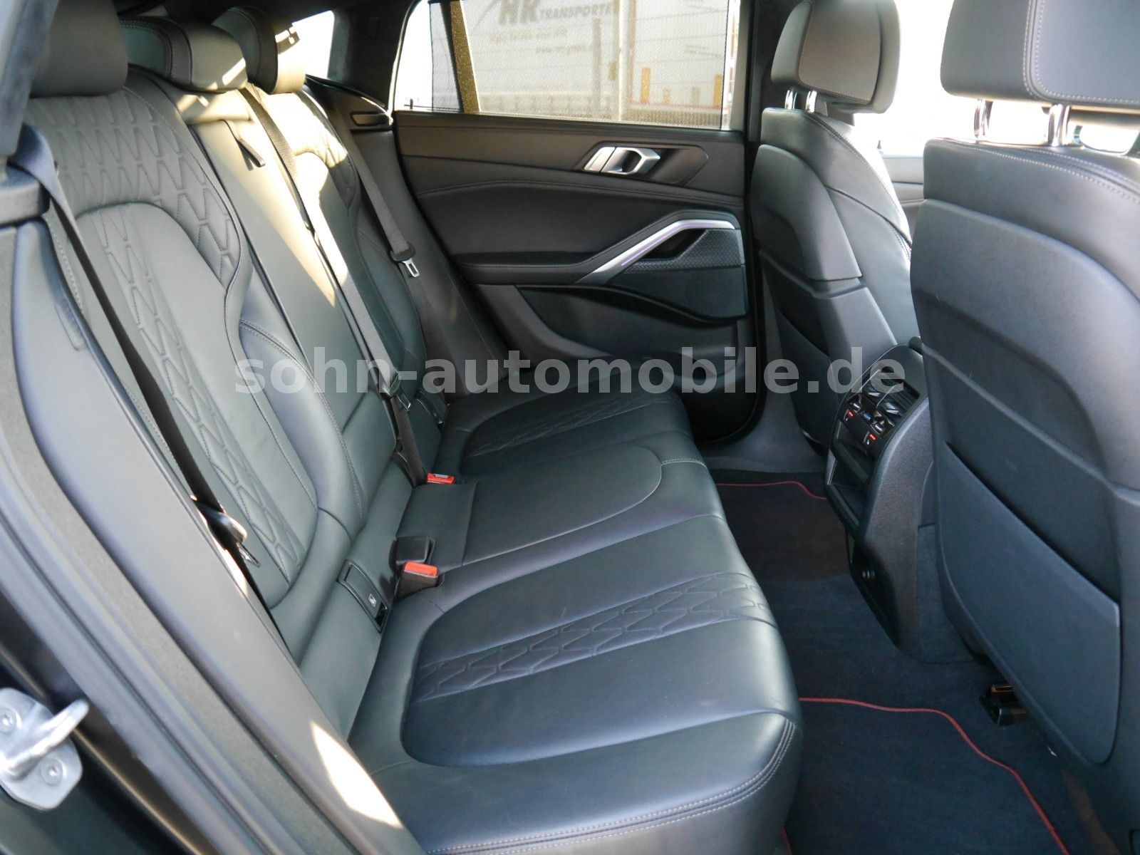 BMW X6 xDrive 40d M-Sport Edition Black - Samsaru's Car Outlet
